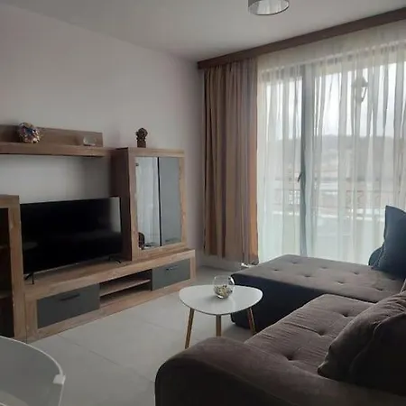 в Life Apartment