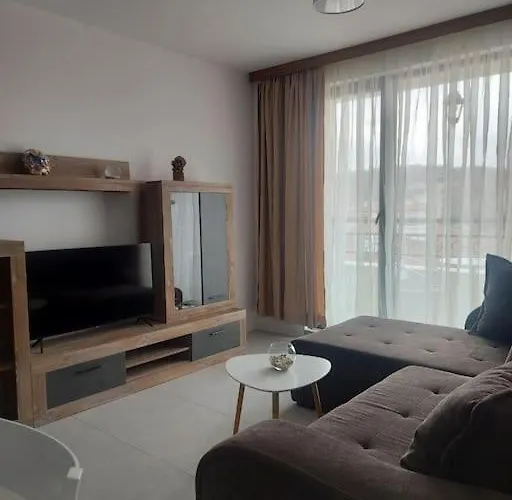 в намиращ се на прекрасният плаж каваци Appartamento
