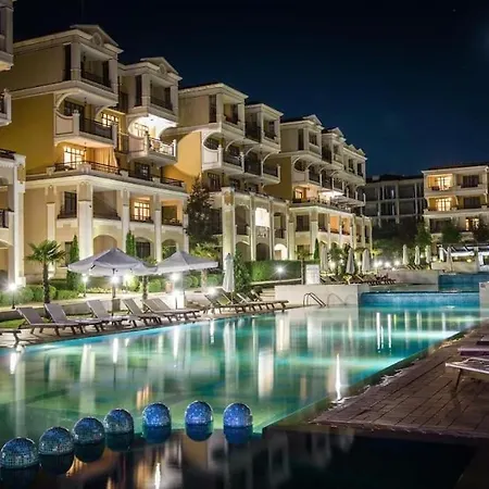 в намиращ се на прекрасният плаж каваци *